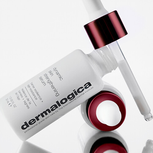 Age Stronger: nærende multi-defense serum.